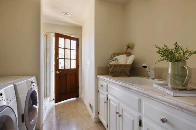 29223 Pigeon Hawk, Lake Arrowhead, CA 92352