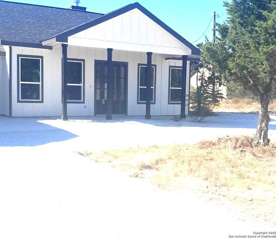 1140 Yaupon, Fischer, TX 78623