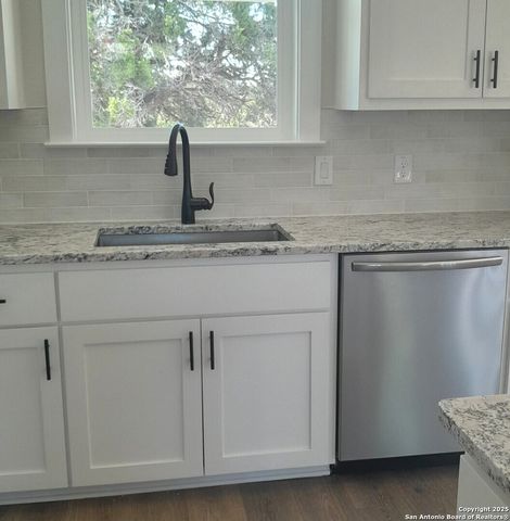 1140 Yaupon, Fischer, TX 78623