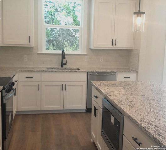 1140 Yaupon, Fischer, TX 78623