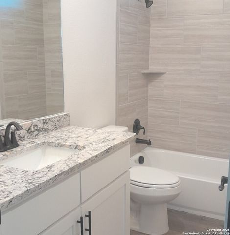 1140 Yaupon, Fischer, TX 78623