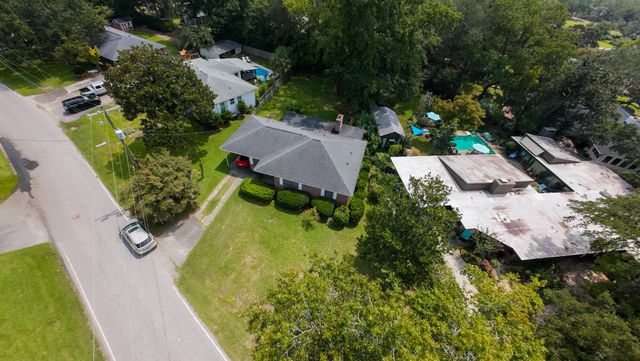 53 Chadwick Drive, Charleston, SC 29407