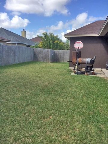 3713 Berkeley Dr, Corpus Christi, TX 78414