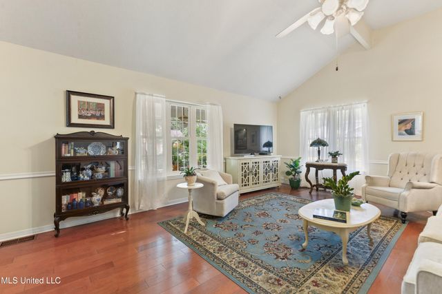 6658 Ahekolo Circle, Diamondhead, MS 39525