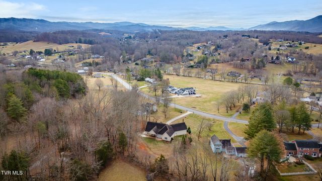 721 Powder Branch Road, Elizabethton, TN 37643