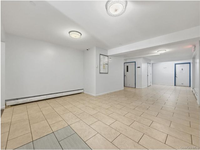 715 E 214th Street, Bronx, NY 10467