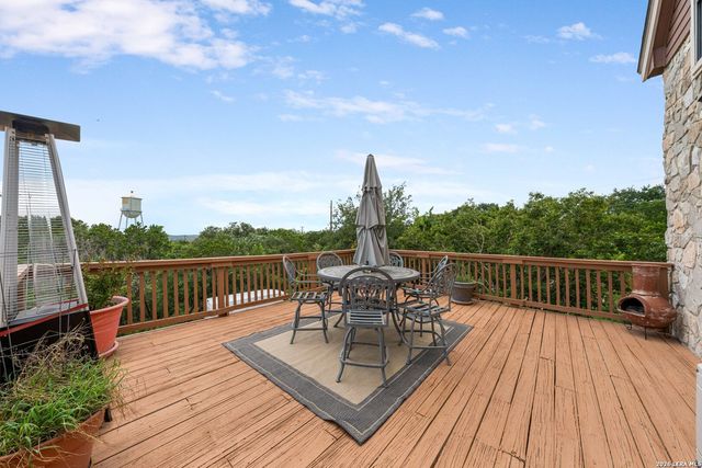 14107 FLYING W TRL, Helotes, TX 78023