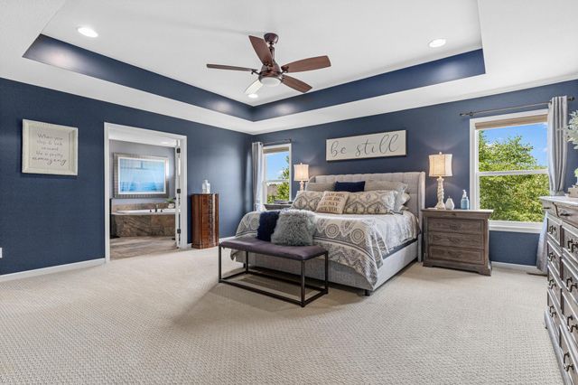 617 Eastgate Parkway, Mahtomedi, MN 55115