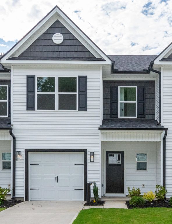 634 Farcroft Trail, Roebuck, SC 29376