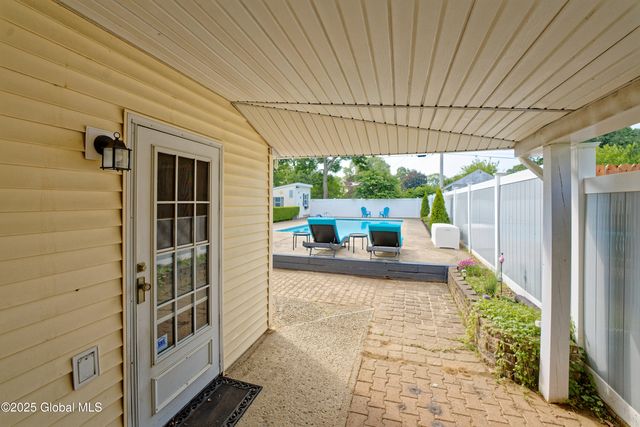 1038 Horvath Street, Schenectady, NY 12303