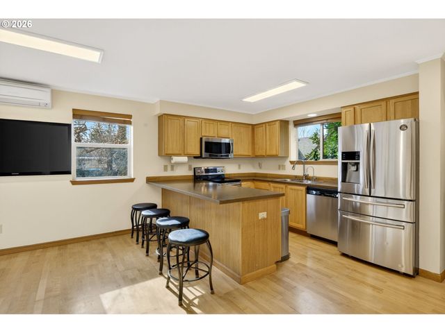 12132 Se PARDEE St, Portland, OR 97266