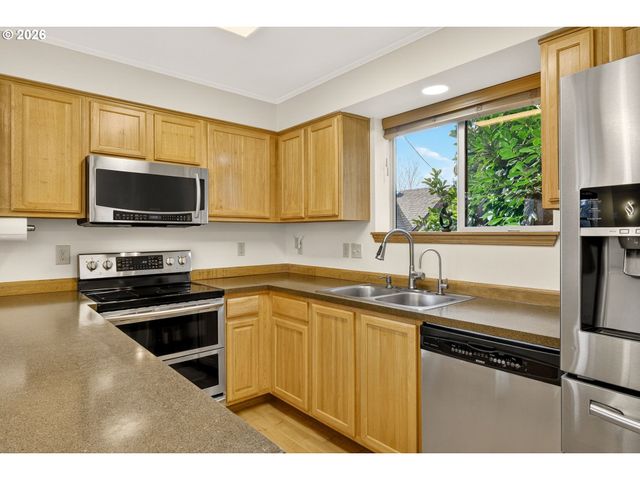 12132 Se PARDEE St, Portland, OR 97266