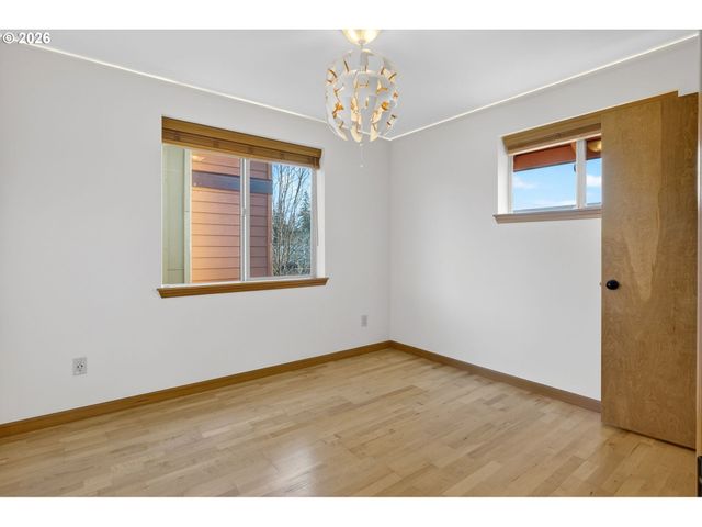 12132 Se PARDEE St, Portland, OR 97266