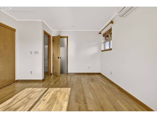 12132 Se PARDEE St, Portland, OR 97266