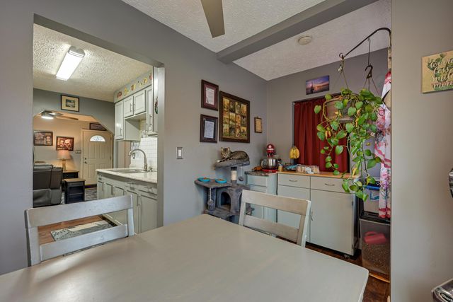 2610 Grasmere Avenue, Columbus, OH 43211