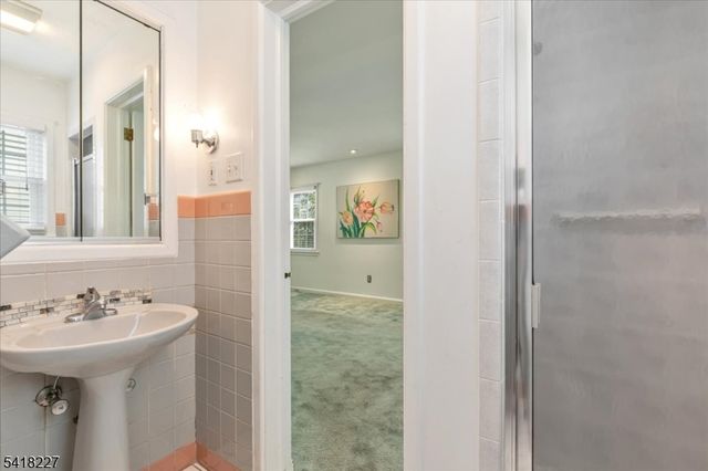 29 Mohawk Trl, Westfield Town, NJ 07090