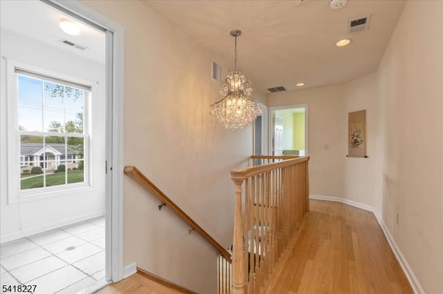 29 Mohawk Trl, Westfield Town, NJ 07090