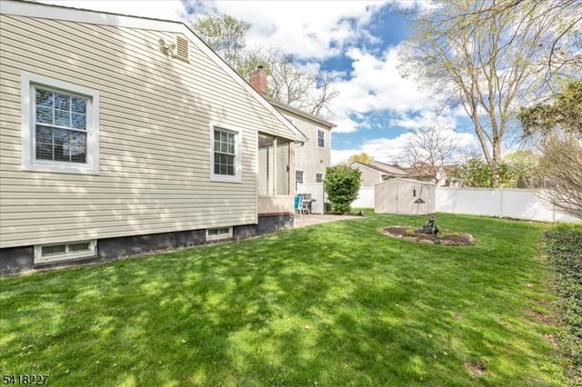 29 Mohawk Trl, Westfield Town, NJ 07090