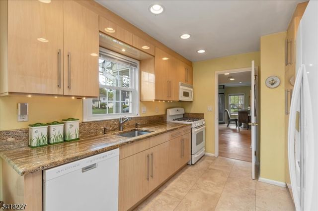 29 Mohawk Trl, Westfield Town, NJ 07090