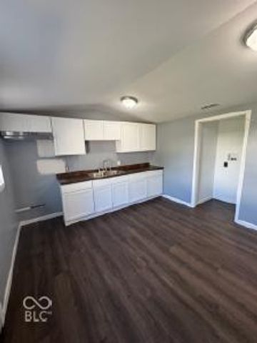 2206 Barrett Avenue, Indianapolis, IN 46221