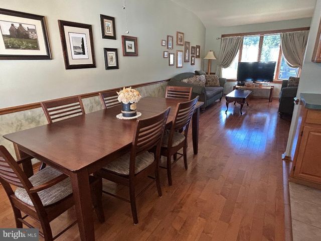 200 HOWARD DR, Williamstown, NJ 08094