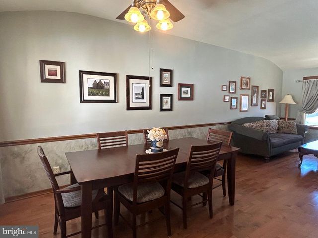 200 HOWARD DR, Williamstown, NJ 08094