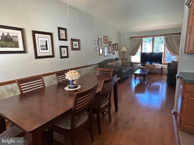 200 HOWARD DR, Williamstown, NJ 08094