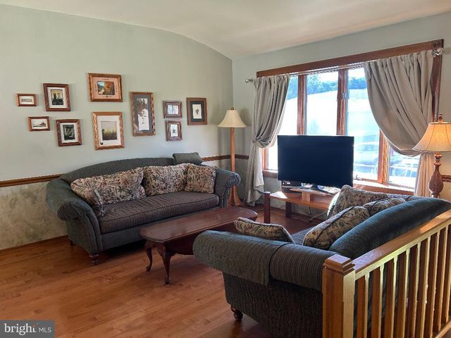 200 HOWARD DR, Williamstown, NJ 08094