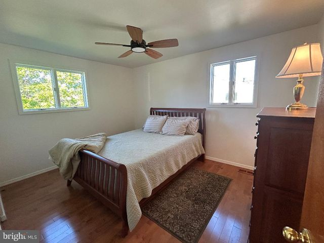 200 HOWARD DR, Williamstown, NJ 08094