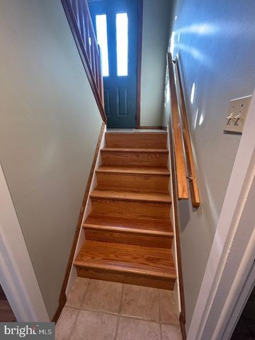 200 HOWARD DR, Williamstown, NJ 08094