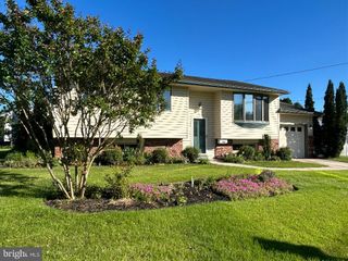 200 HOWARD DR, Williamstown, NJ 08094