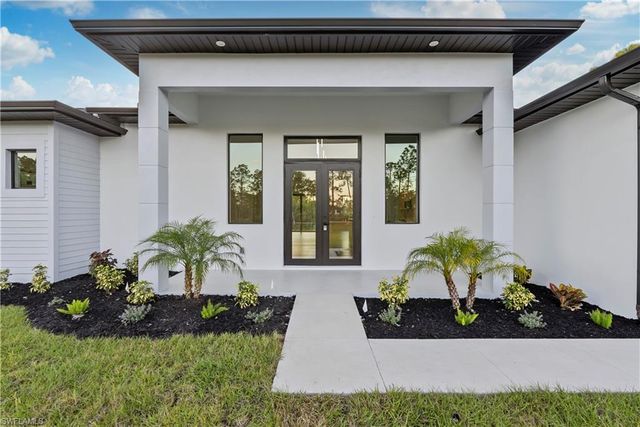 3194 56th AVE NE, Naples, FL 34120