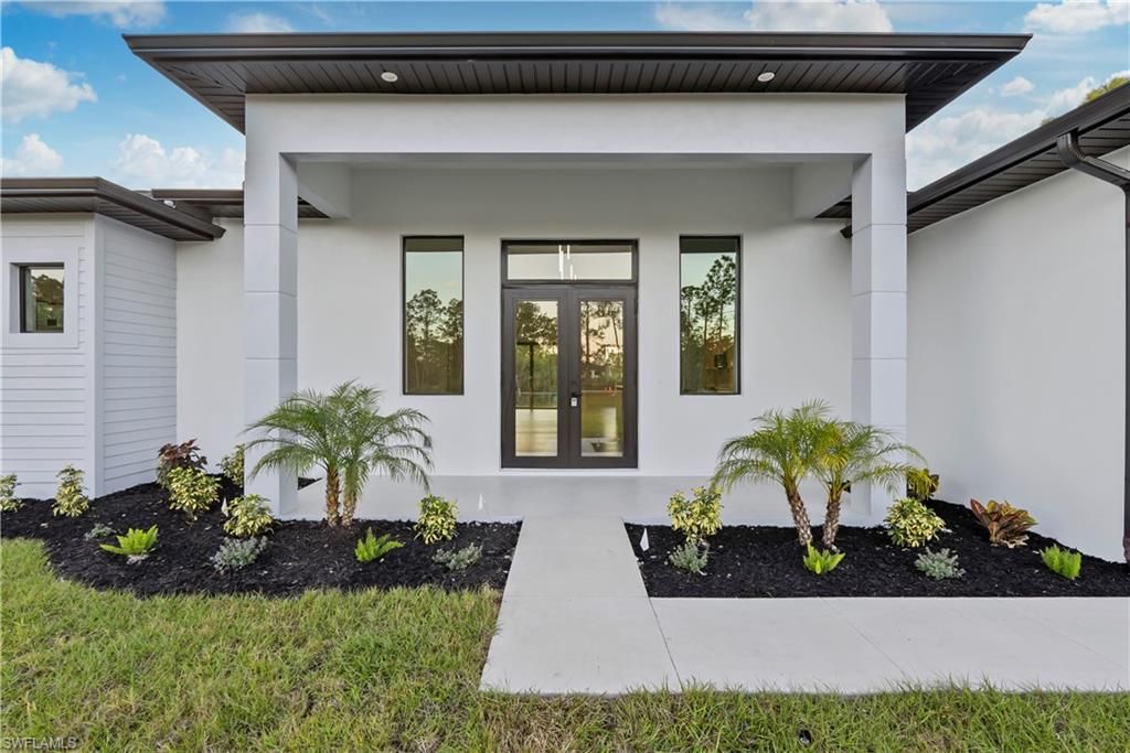 3194 56th AVE NE, NAPLES, FL 34120 — photo 2
