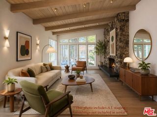 827 15th Street 1, Santa Monica, CA 90403
