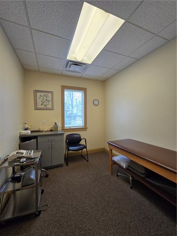 2871 Post Road, Warwick, RI 02886