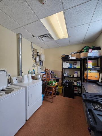 2871 Post Road, Warwick, RI 02886