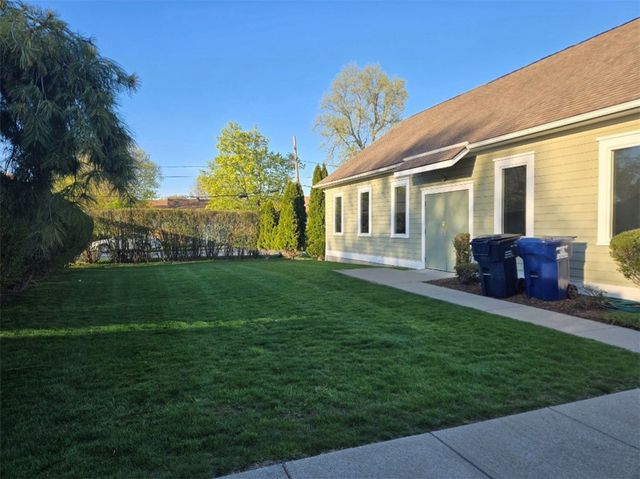 2871 Post Road, Warwick, RI 02886