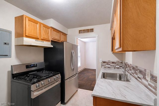 13122 Liberty Avenue, Cleveland, OH 44135