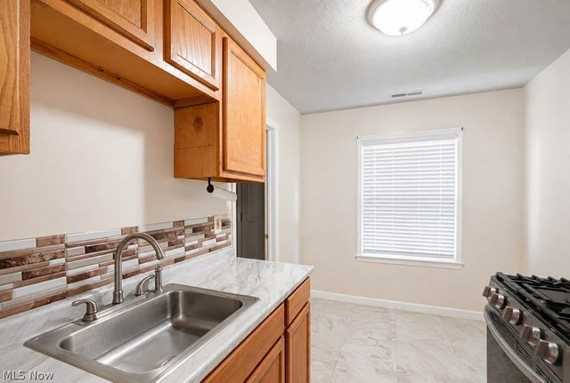 13122 Liberty Avenue, Cleveland, OH 44135