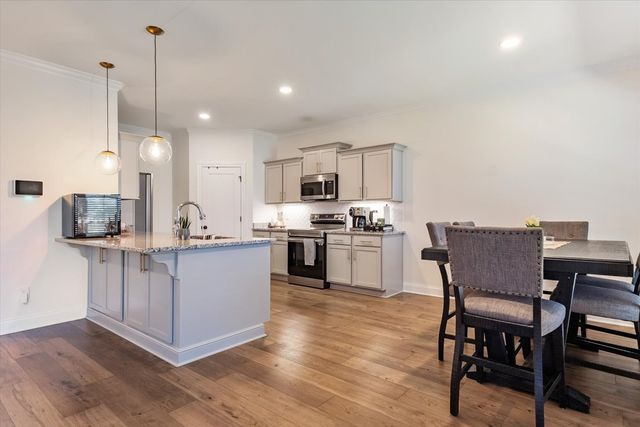 150 Nelson Dr, La Vergne, TN 37086