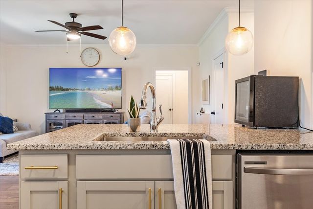 150 Nelson Dr, La Vergne, TN 37086