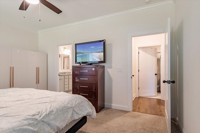 150 Nelson Dr, La Vergne, TN 37086