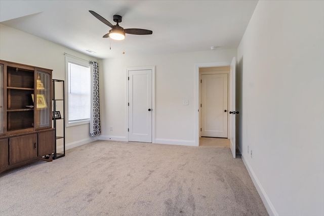 150 Nelson Dr, La Vergne, TN 37086