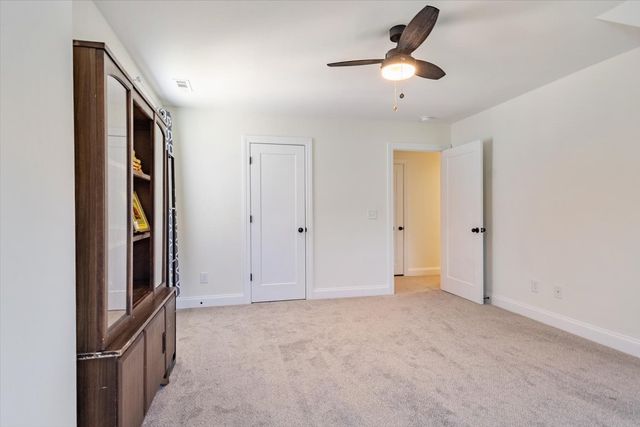 150 Nelson Dr, La Vergne, TN 37086