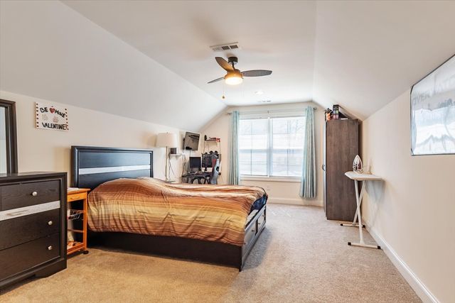 150 Nelson Dr, La Vergne, TN 37086