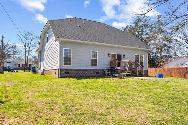 150 Nelson Dr, La Vergne, TN 37086