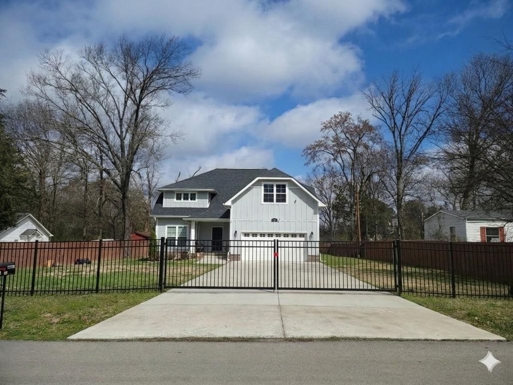 150 Nelson Dr, La Vergne, TN 37086