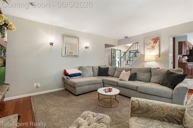 32341 Woody, Fraser, MI 48026