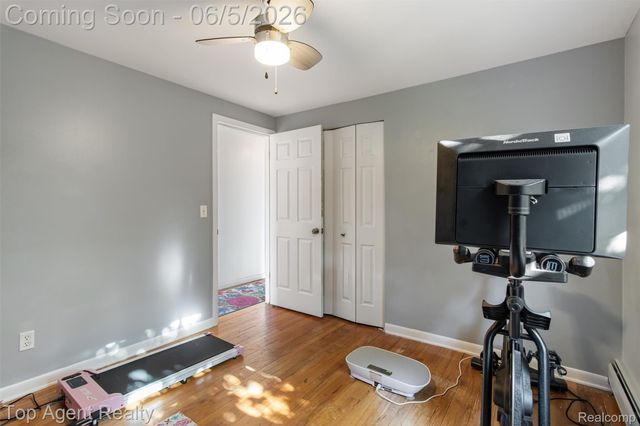 32341 Woody, Fraser, MI 48026