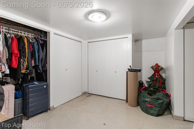 32341 Woody, Fraser, MI 48026
